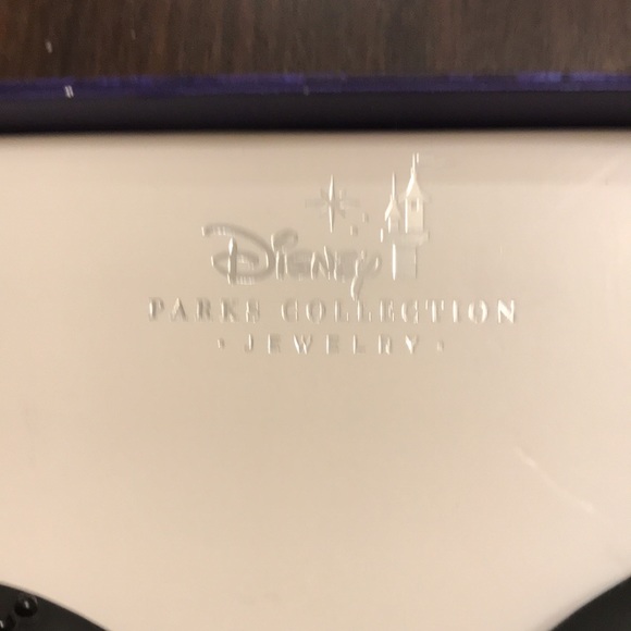Disney Park Collection Necklace New/tag & box - Picture 5 of 10